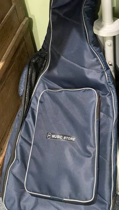 Elektro gitara sotiladi