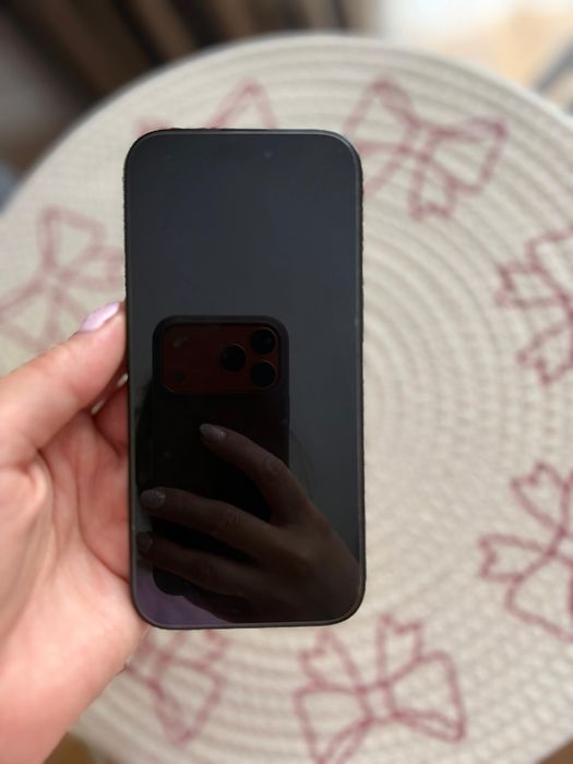 iPhone 16 pro 128 GB  Black Titanium