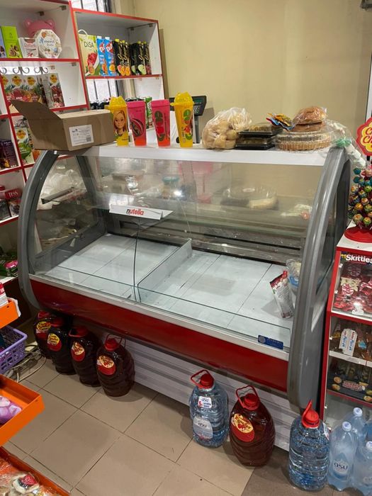 Холодильник для магазина