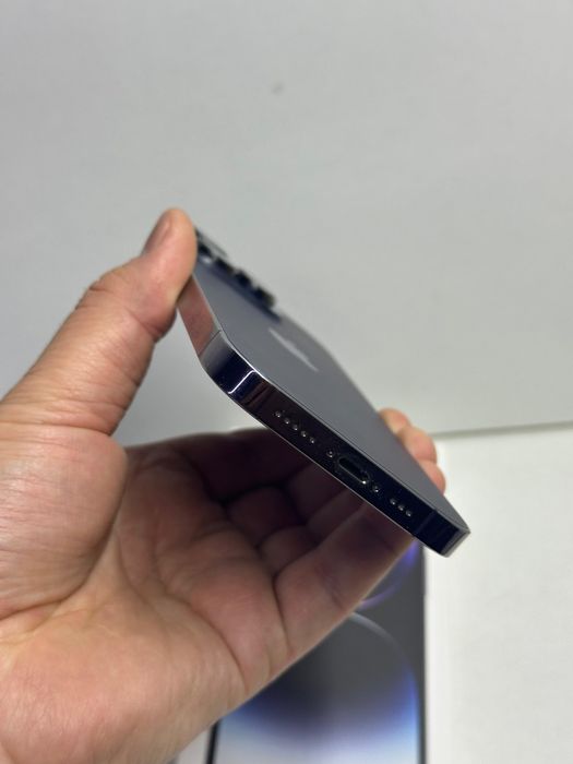 Продам Айфон 14 Про 128г