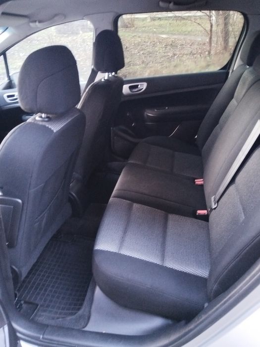 Пежо 307, 2007год, на механике.