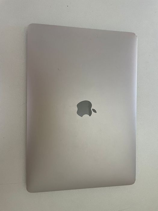 Apple MacBook Pro 13 i5 /16gb Ram /512gb