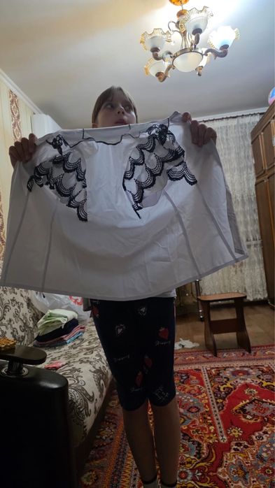 Одежда на девочку 10-12 лет