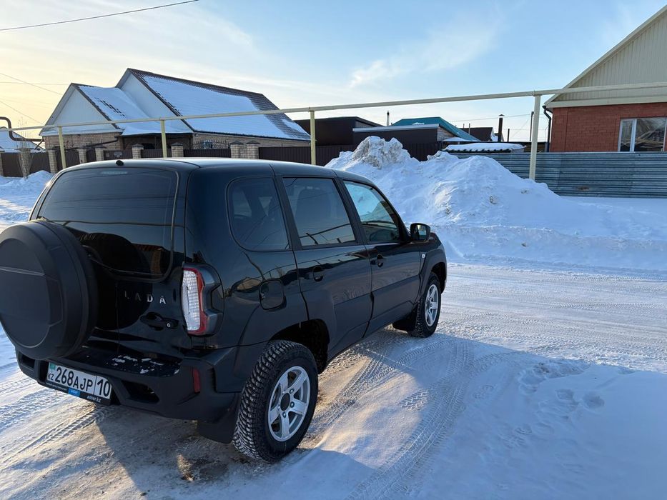 Продам  Нива тревал