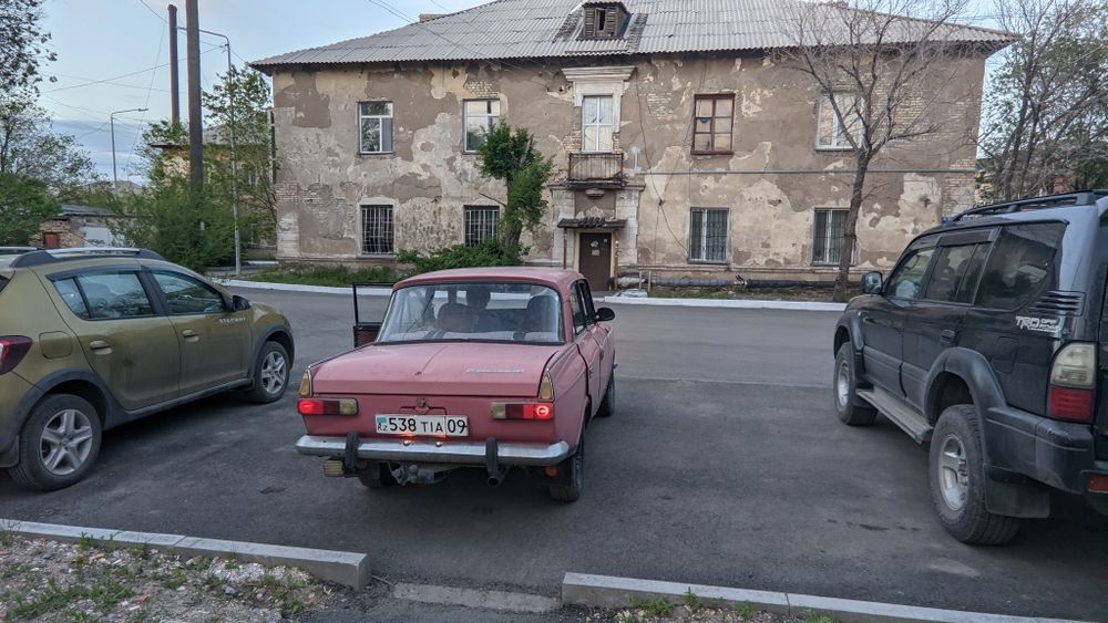 Автомобиль Москвич 412