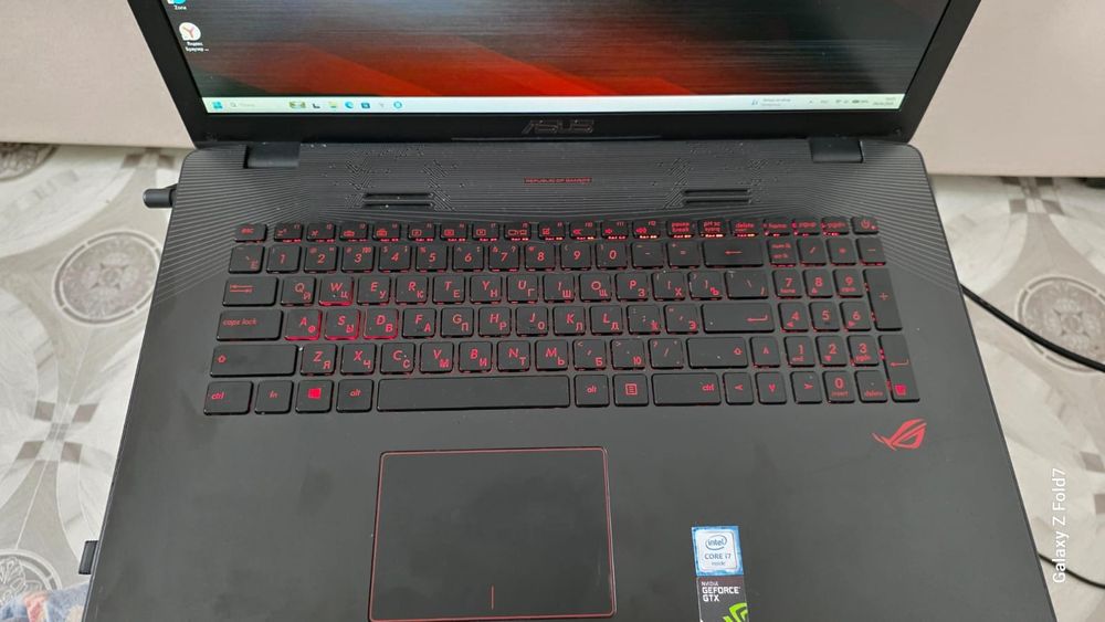Продам ноутбук Asus rog gaming.