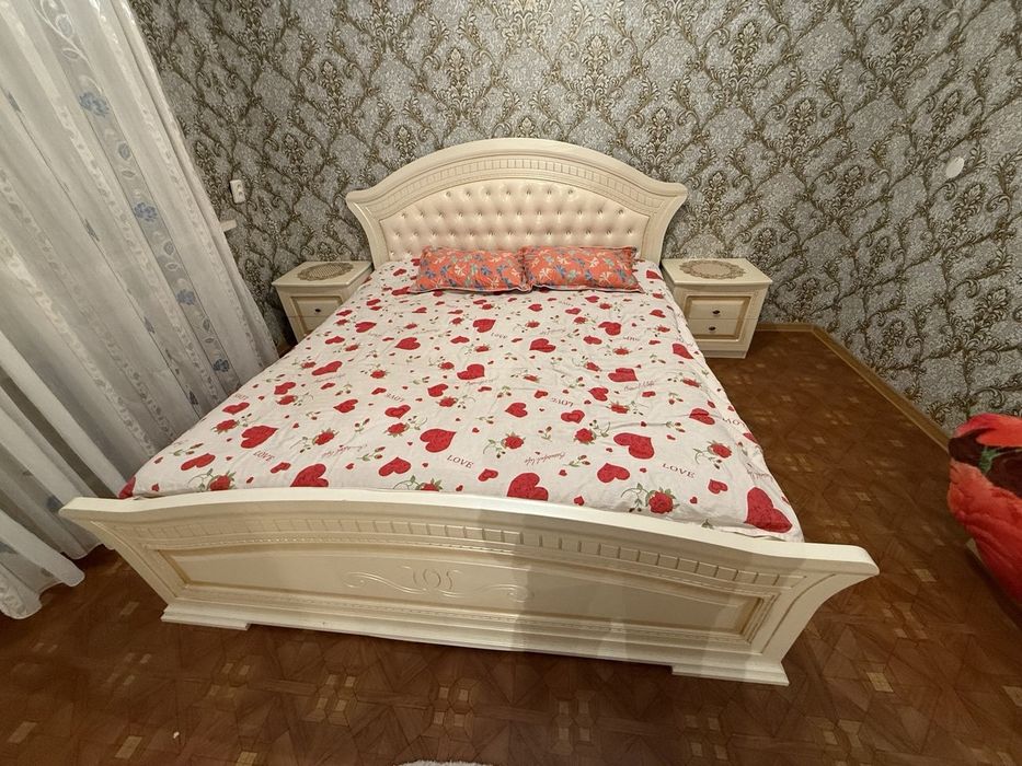 Спальный гарнитур