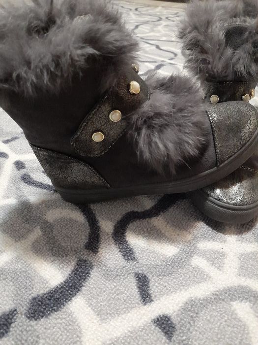 Есенни боти с пух