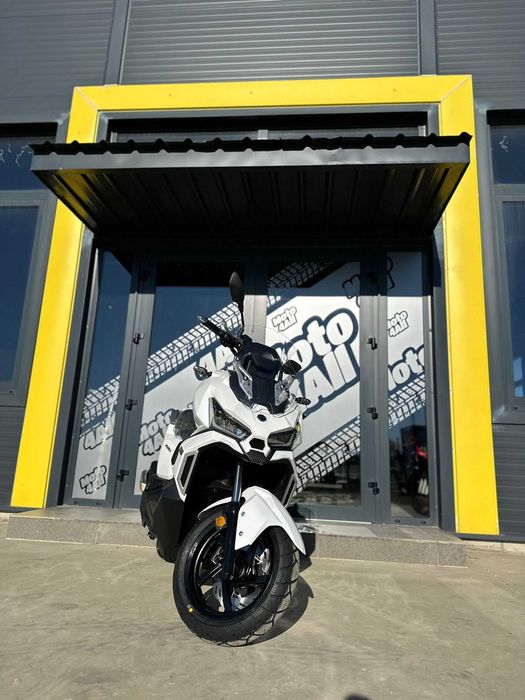 Scuter Sym ADX 125