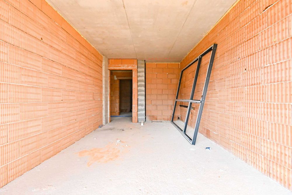 Продава се Двустаен апартамент в София, Малинова долина - 75 кв.м за 1974 €/кв.м - Снимка #3