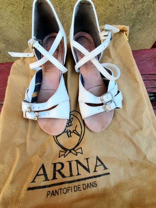 Vand sandale Ariana, din piele, dans artistic / sportiv,  18.5 cm
