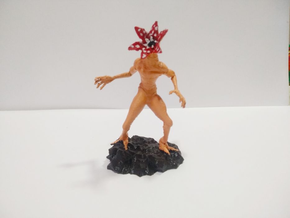 Стакан для карандашей "Девушка с поршнем" продается