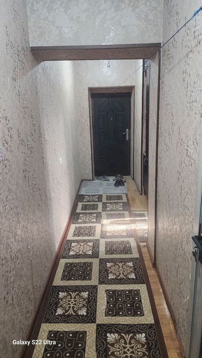 продам двух комнатних квартиратира