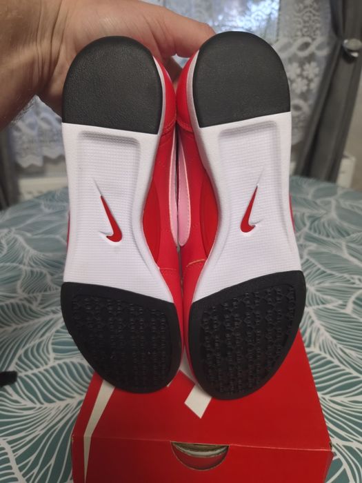 Nike sprint sister mărimea 37,5 23,5 cm