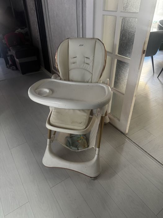 Срочно продам стул для кормления