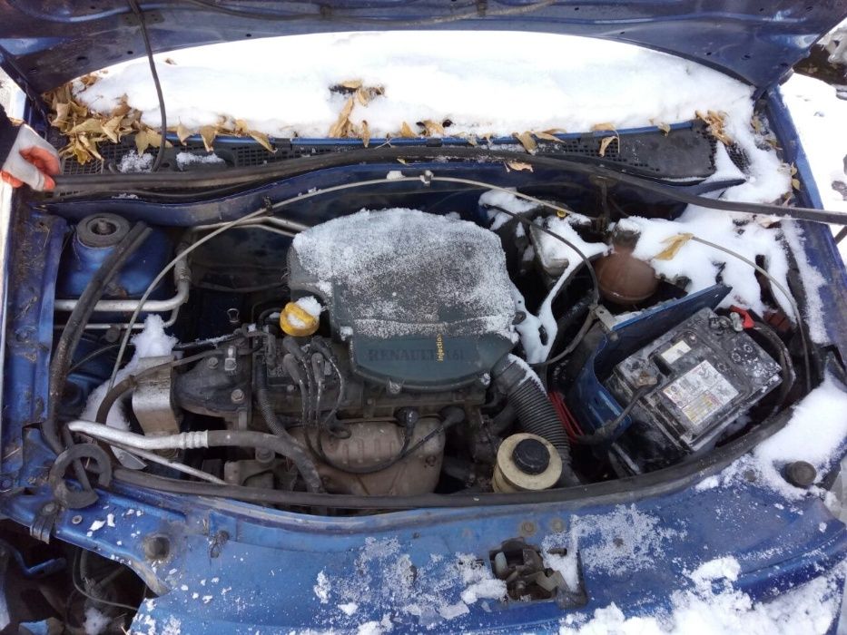 рено логан Renault Logan на запчасти