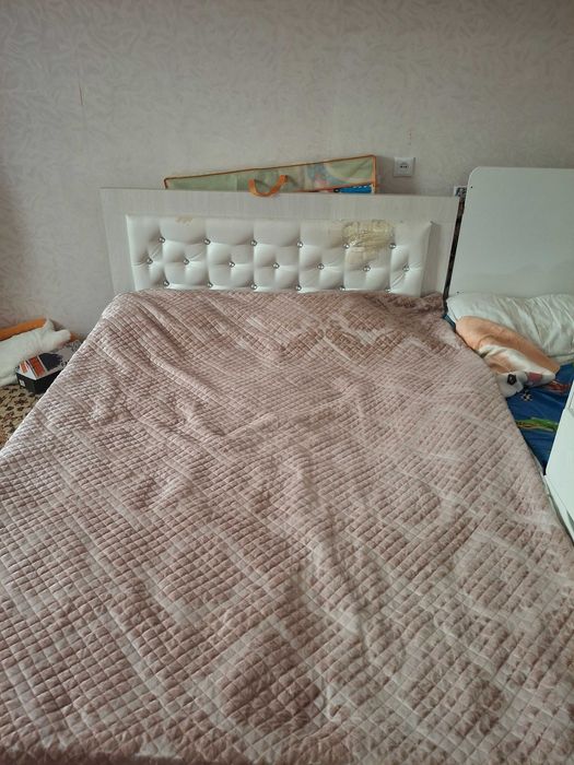 Кровать полуторка.