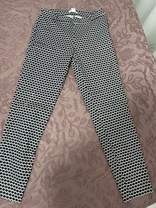 Pantaloni nepurtati