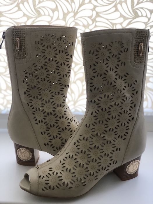 Нарядные сапожки