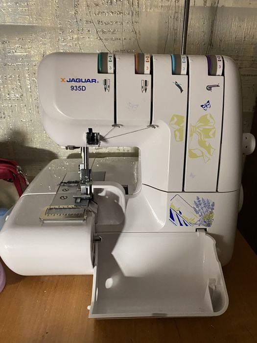 Оверлок Jaguar 935D