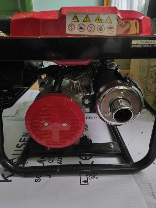 Vând generator Kraft&Dele Kd137 benzina 4 timpi, 3000 W, 12/230/380 V