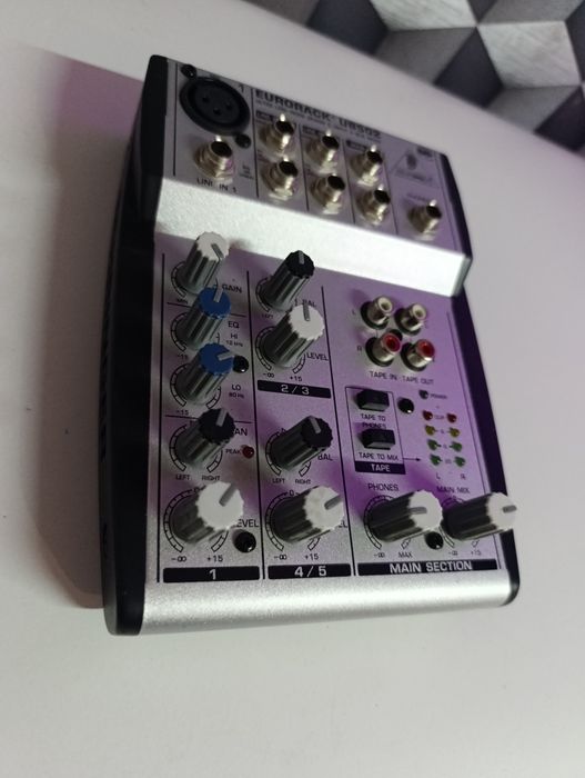 Mixer berhinger eurotrack ub502