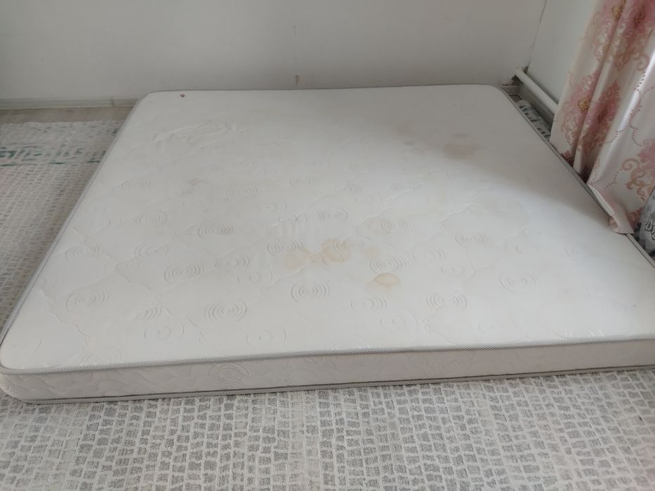 Матрас новый хороший