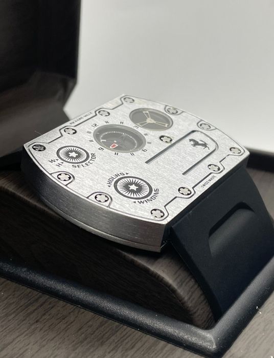 Qo'l soati Ferrari RM × Richard Mille erkaklar uchun