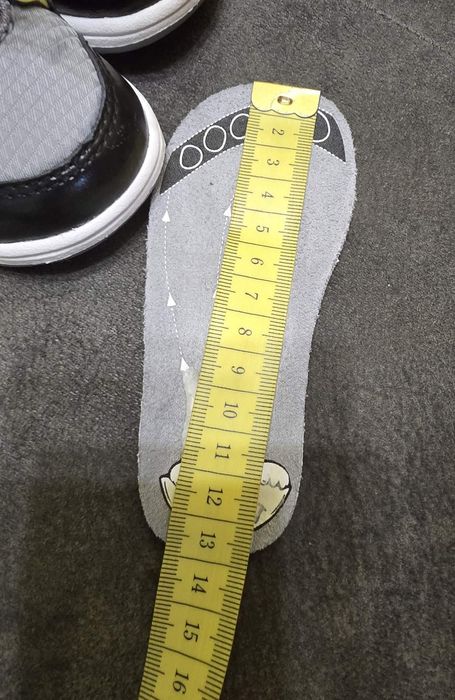 Оригинални маратонки 19,5