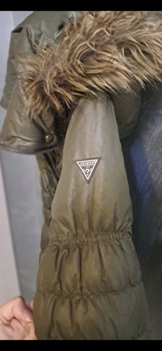 Зелено яке Guess