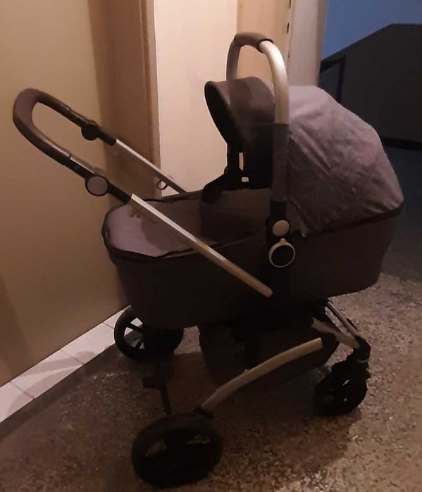 Бебешка количка Малта (CHIPOLINO)