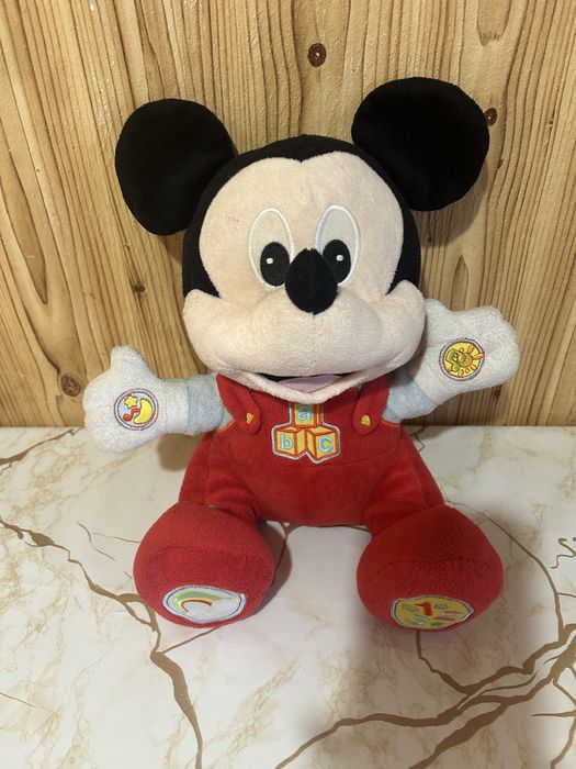 Mickey Mouse in lb romana 60 lei