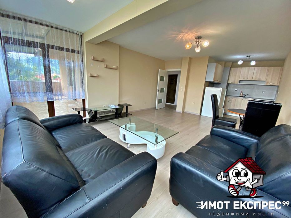 Дава се под наем Тристаен апартамент в Асеновград - 90 кв.м за 348.84 € - Снимка #2