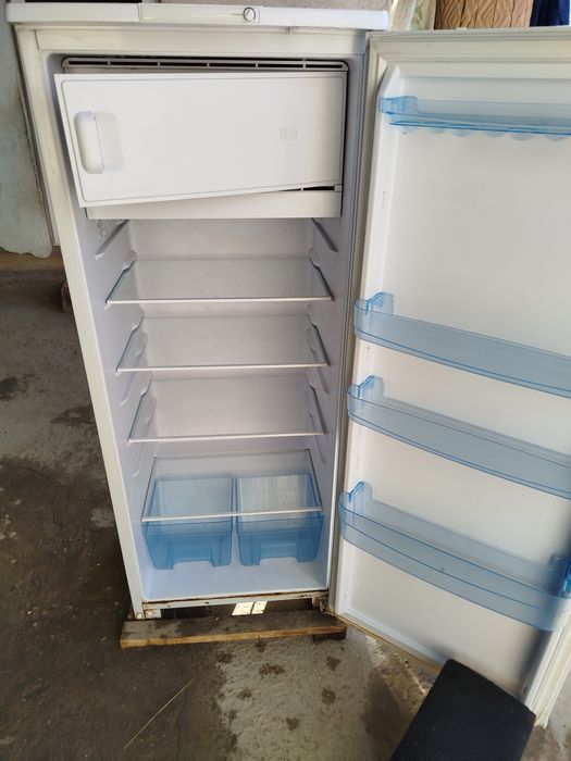 Холодильник Бирюса