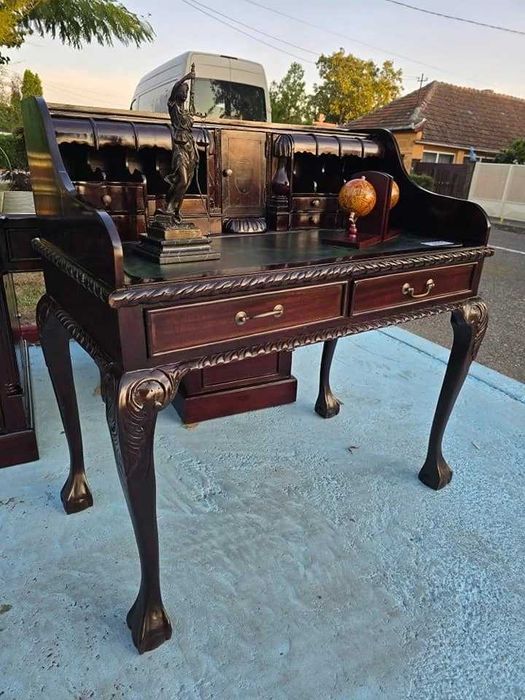 Secreter din lemn,stilul englezesc.