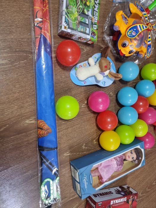 Цена за все Набор для детей Палатка  Кукла Каталка 20 шт шарики и друг