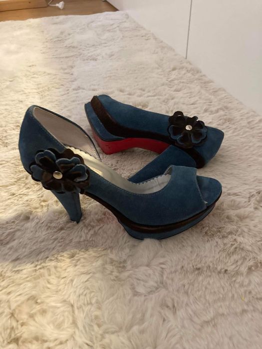 Sandale de piele cu platforma