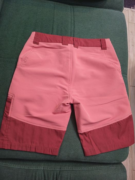 Vand pantaloni scurti tracking 152-158 noi