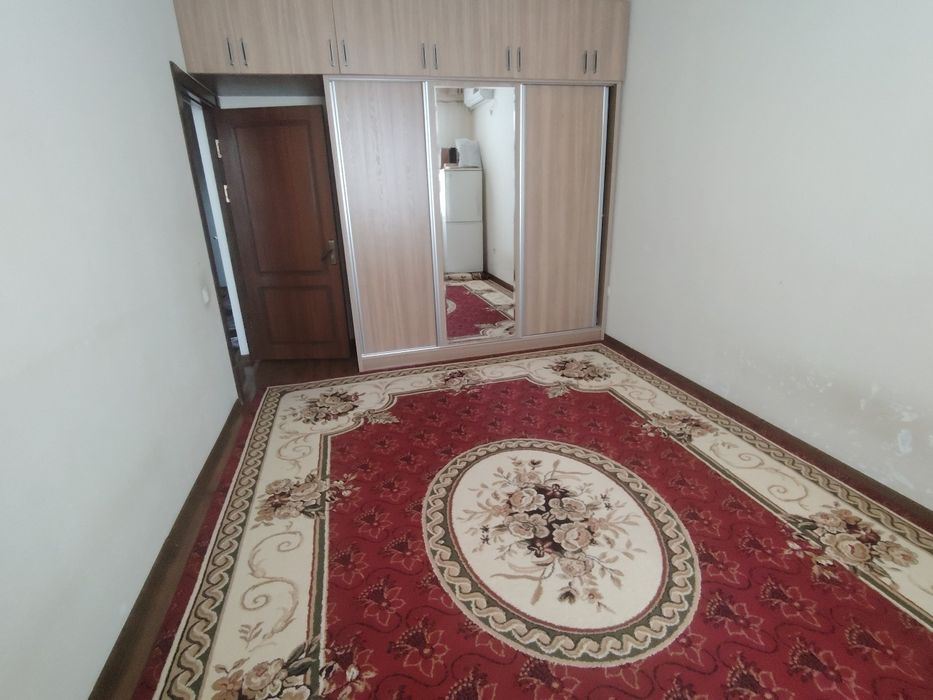 Termiz 3 xonali kvartira sotiladi