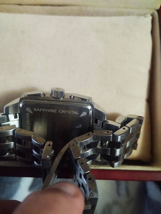 Продаю часы tissot ТОРГ УМЕСТЕН!