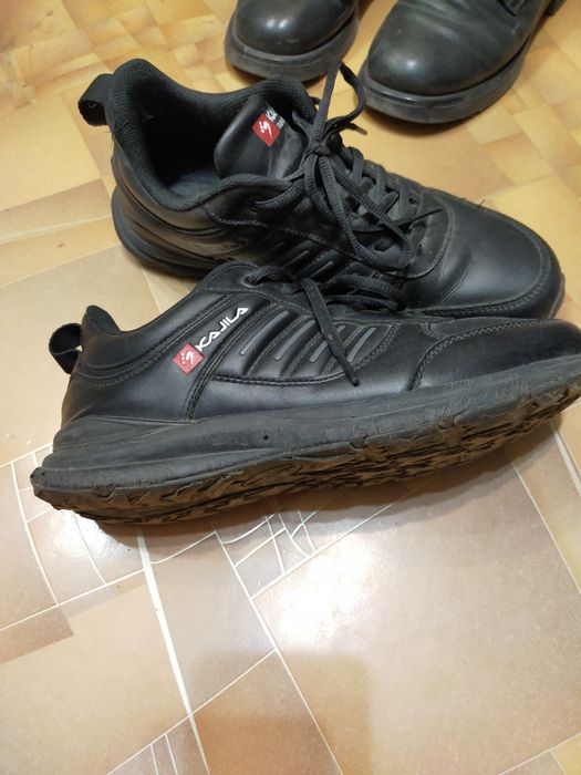 Кроссовки демисезонные 39 размер