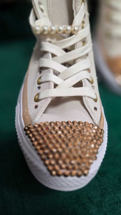 Кецове Converse с кристали swarovski