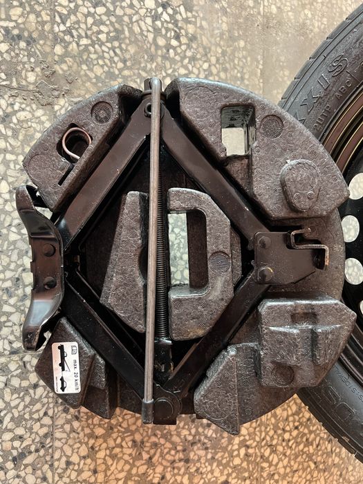 Патерица/Резервна гума+крик T125/80R16 Ford/Jaguar/Volvo