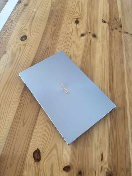 Asus Zenbook 14”• Ryzen 5• Genata noua • bateria 5 ore