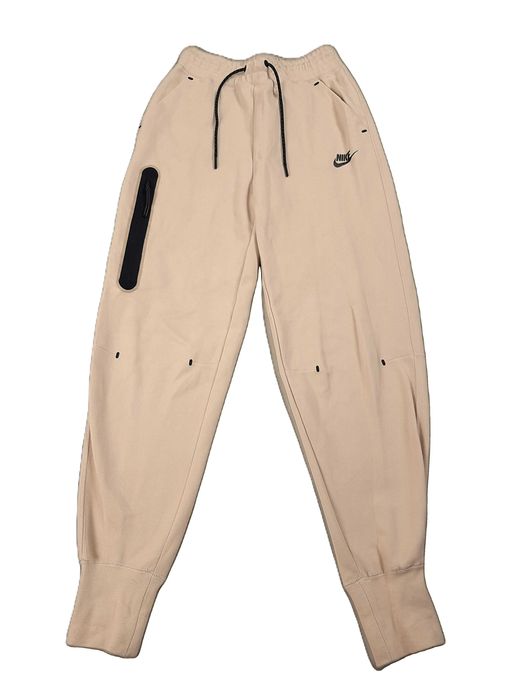 Nike Tech Fleece Jogger - Оригинално дамско долнище р-р 2XS-XS