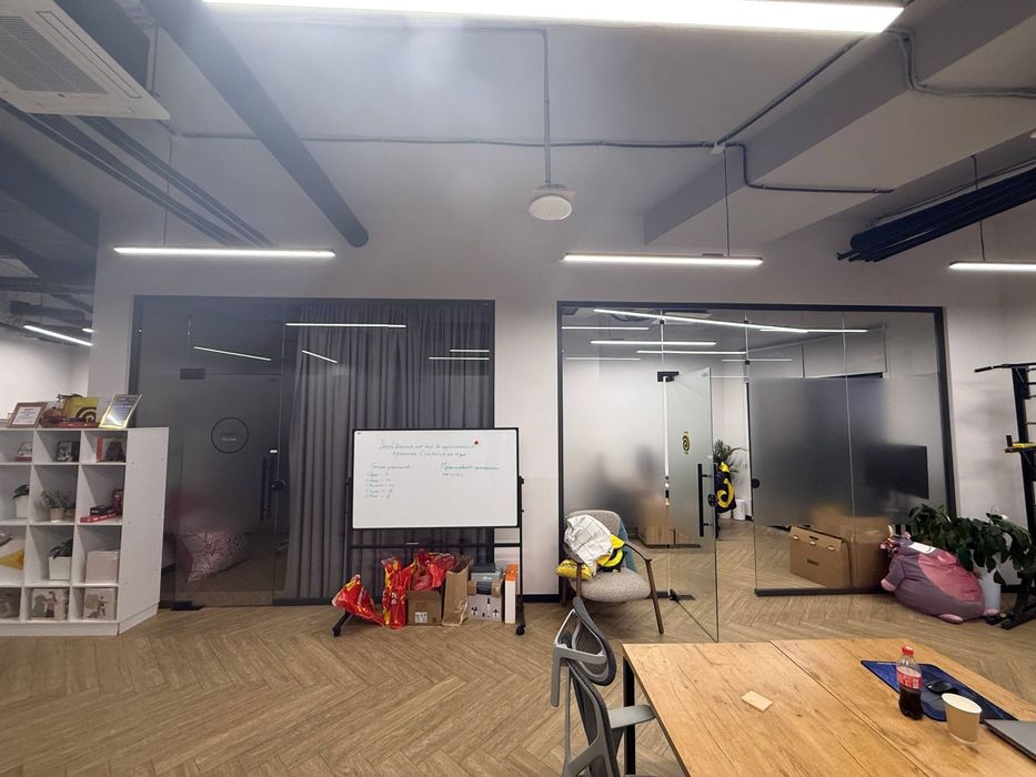 Аренда офис ор. Trilliant, Сквер, Юнусабад. Бизнес центр