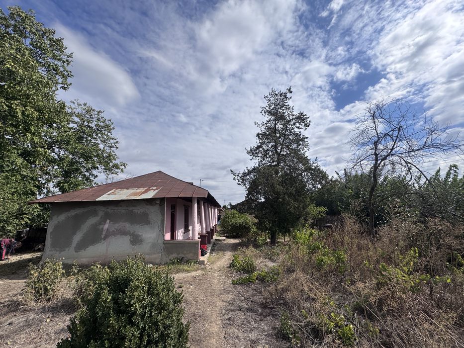 Casa batraneasca de vanzare in com.Ghimpati, Giurgiu (30 min de Buc)
