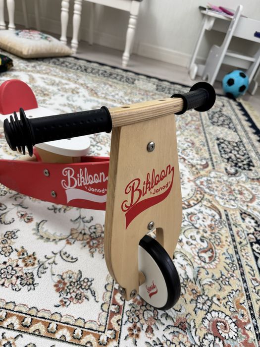 Беговел Janod из дерева