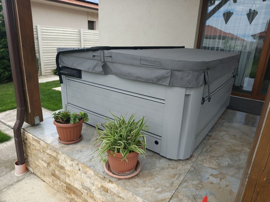 Jacuzzi Sundance 880