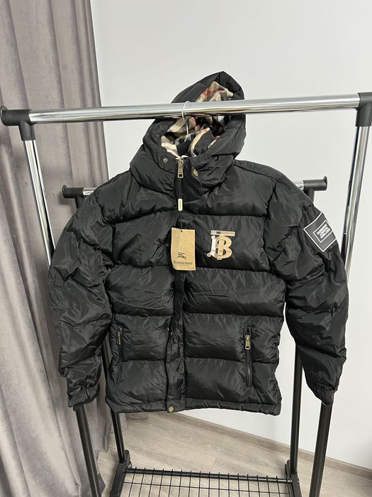 Geaca BURBERRY super calitate